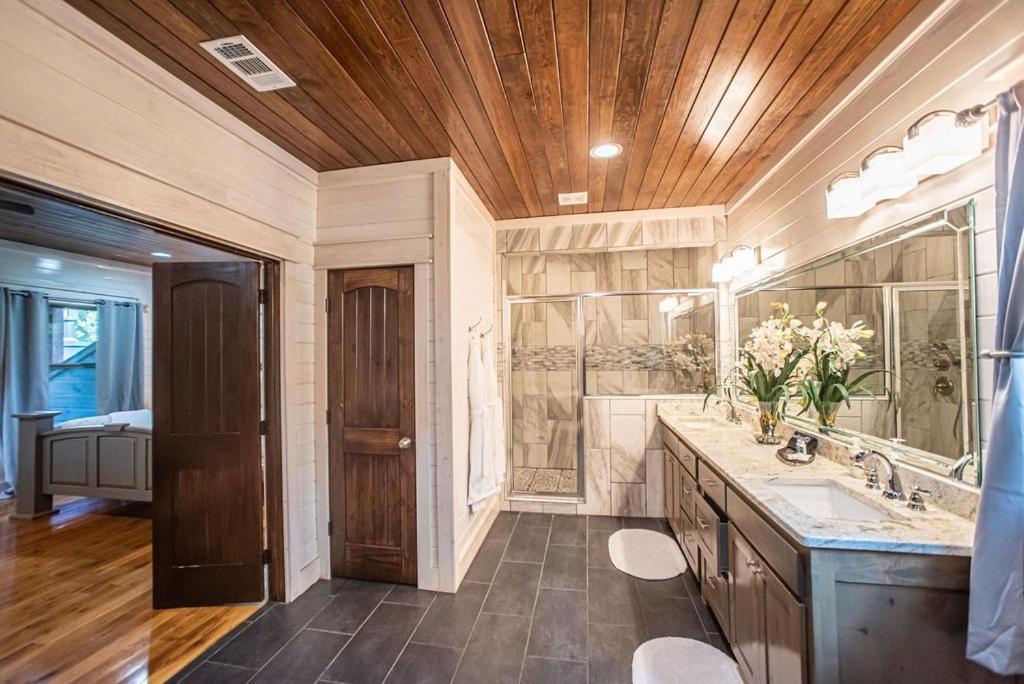 Merlot Mountain - Heated Spa Pool And Hot Tub! Cabin Broken Bow Exterior foto